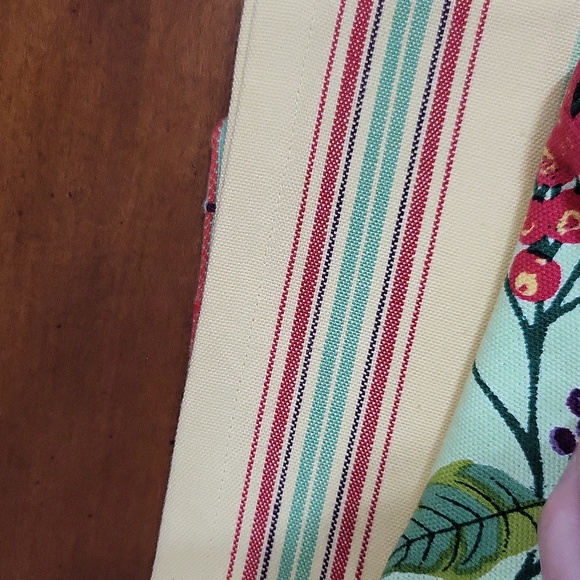 Kitchen towel bundle for the baker - Picture 3 of 5